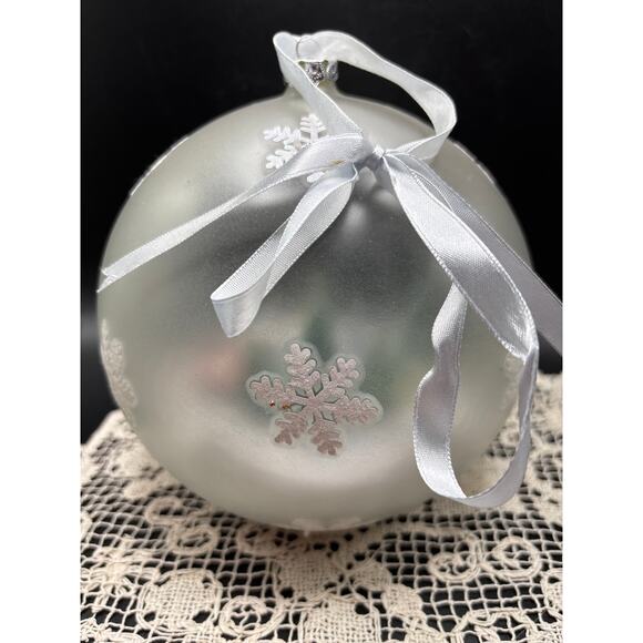 Mr. Christmas Large Animated/Music/Lights White Christmas Ornament 2007 - Picture 5 of 8